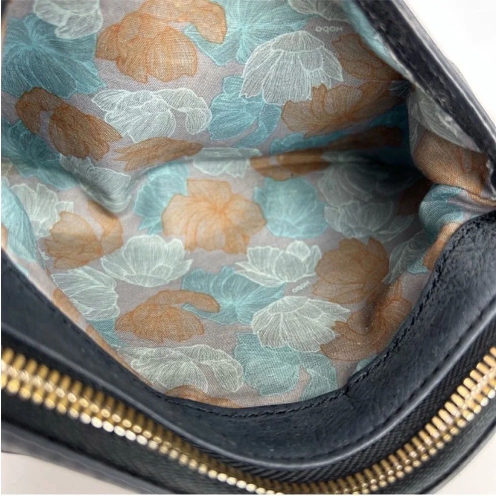 HOBO Mara Navy Blue Gray Leather Boho Crossbody Bag Purse